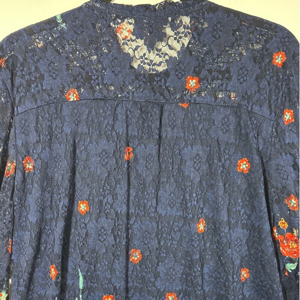 Suzanne Betro Button Up Tunic Top Floral Lace Colorful Blue Bloomcore Tall XL - Picture 8 of 10